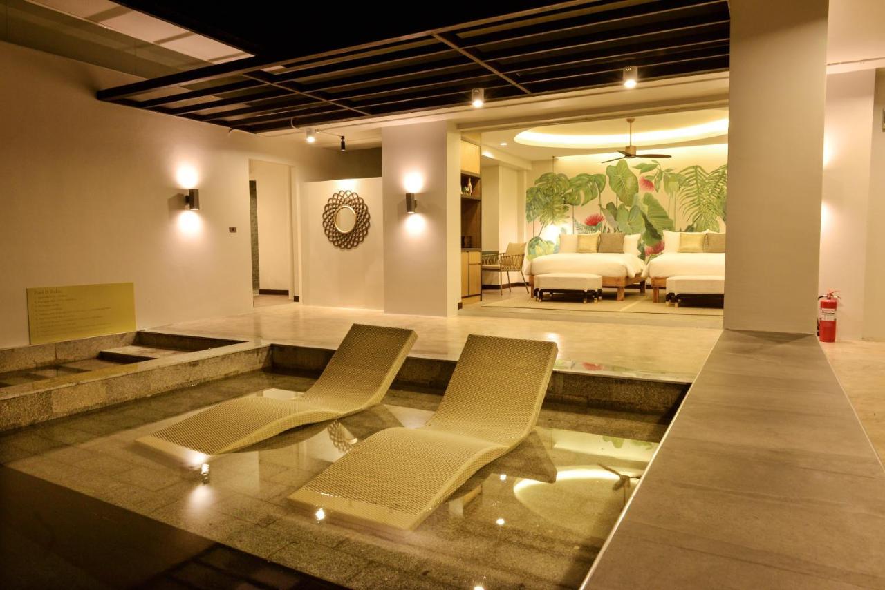 Tungtong Beach Villas Thap Sakae Esterno foto