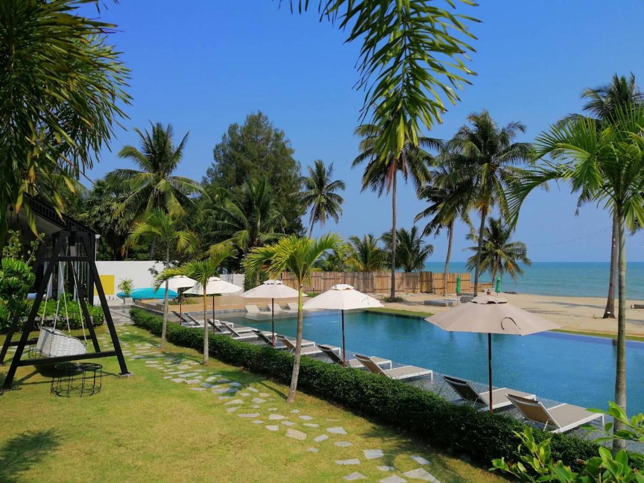 Tungtong Beach Villas Thap Sakae Esterno foto