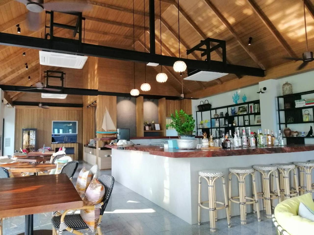 Tungtong Beach Villas Thap Sakae Esterno foto