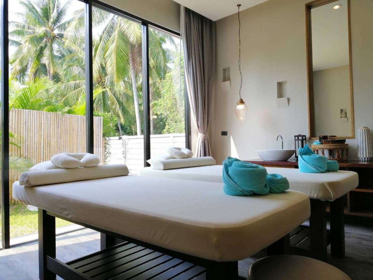 Tungtong Beach Villas Thap Sakae Esterno foto