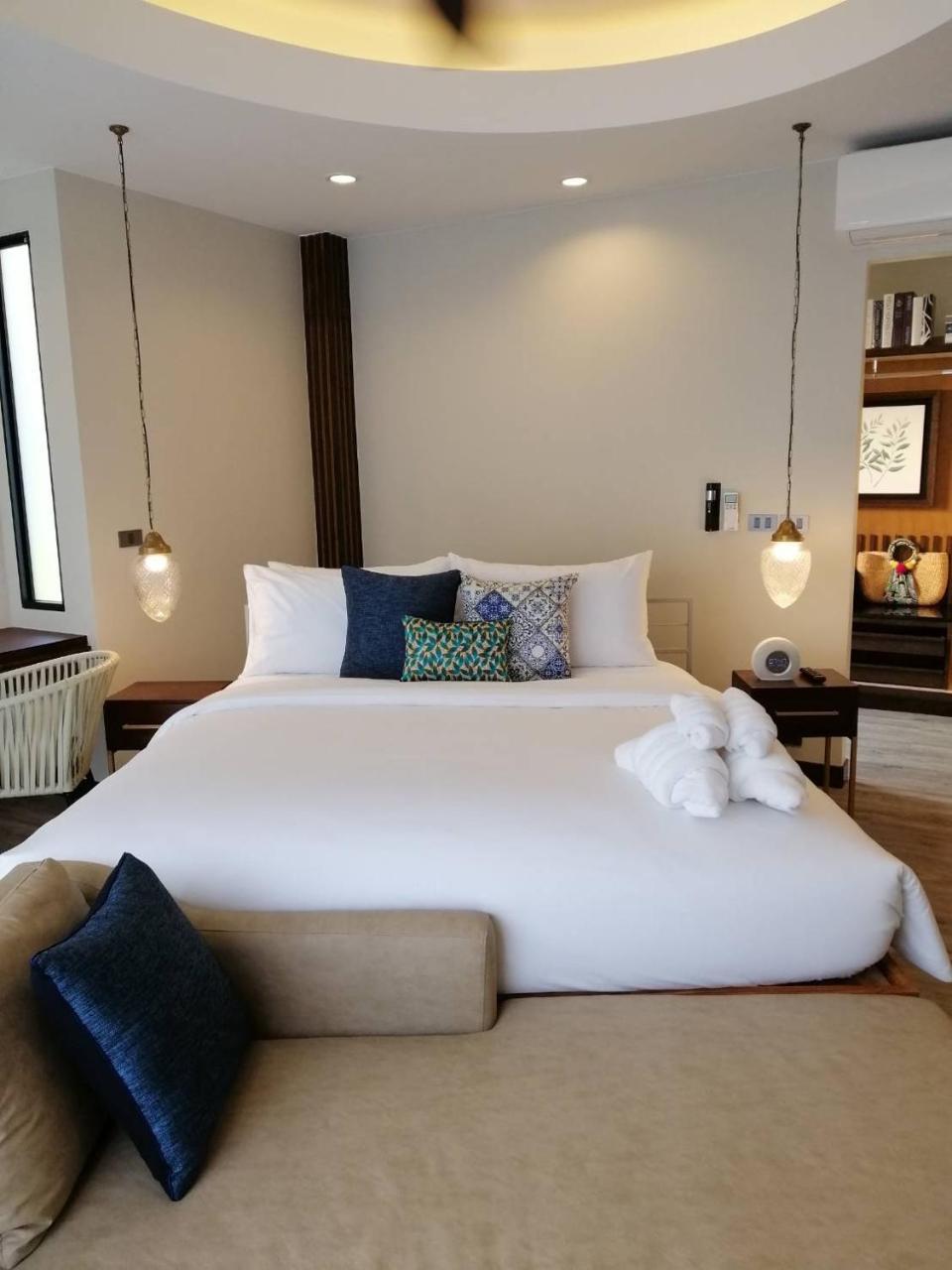 Tungtong Beach Villas Thap Sakae Esterno foto