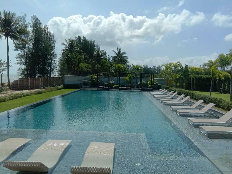 Tungtong Beach Villas Thap Sakae Esterno foto